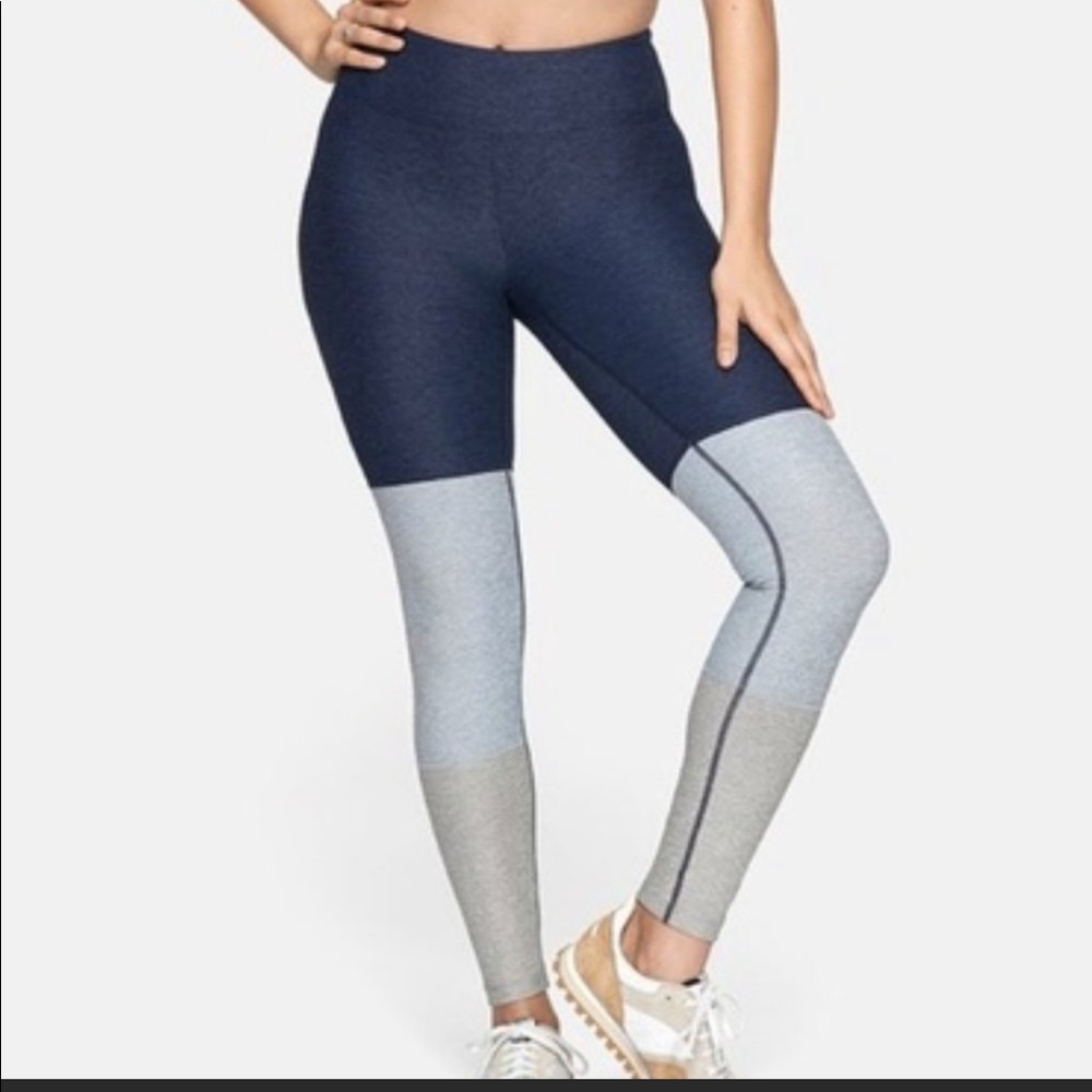 Outdoor Voices leggings